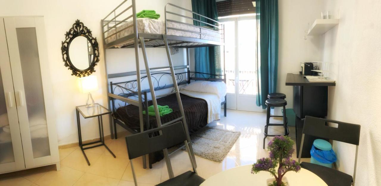 Arriola Rooms Málaga Exteriör bild